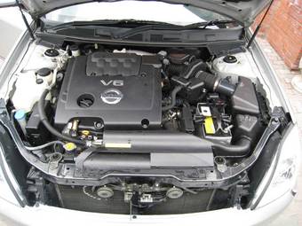 2003 Nissan Teana Photos