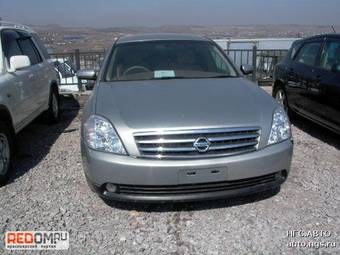 2003 Nissan Teana Pictures