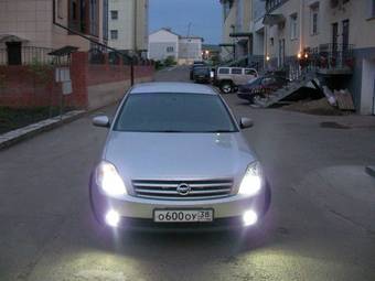 2003 Nissan Teana Pictures