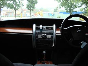 2003 Nissan Teana Pictures