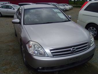 2003 Nissan Teana Photos