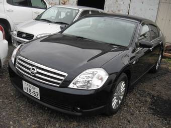 2003 Nissan Teana Photos