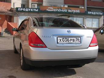 2003 Nissan Teana Photos