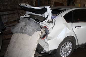2003 Nissan Teana Pictures