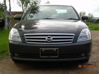 2003 Nissan Teana Photos