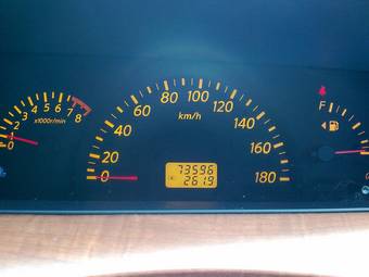 2003 Nissan Teana Pictures