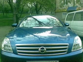 2003 Nissan Teana Photos