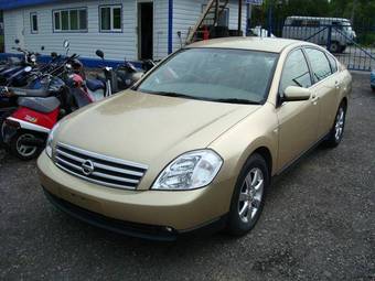2003 Nissan Teana Pictures