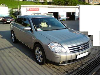 2003 Nissan Teana Photos