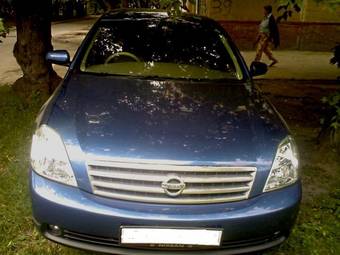 2003 Nissan Teana Photos