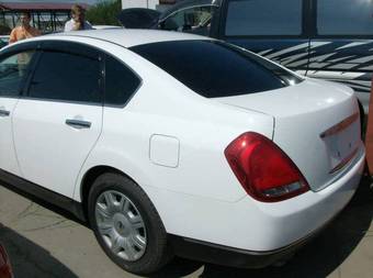 2003 Nissan Teana Photos