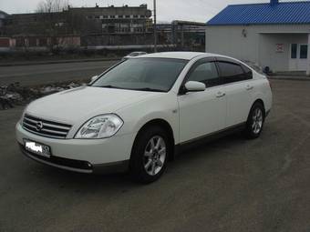 2003 Nissan Teana Pictures