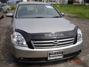 2003 Nissan Teana Pictures