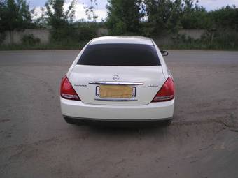 2003 Nissan Teana Pictures