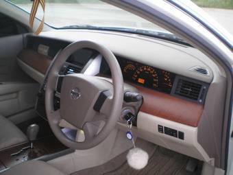 2003 Nissan Teana Photos