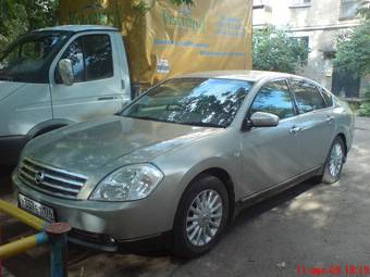 2003 Nissan Teana Pictures