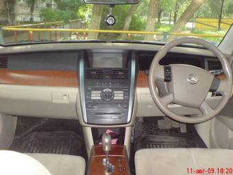2003 Nissan Teana Photos