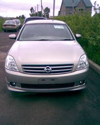 2003 Nissan Teana Pictures