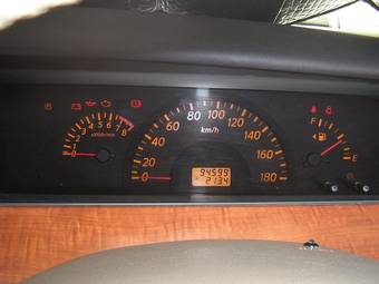 2003 Nissan Teana Pictures