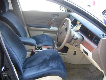 2003 Nissan Teana Photos