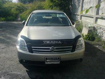 2003 Nissan Teana Pictures