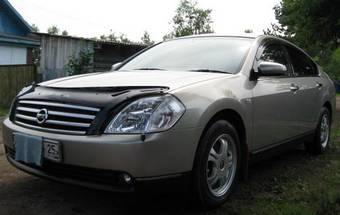 2003 Nissan Teana Pictures