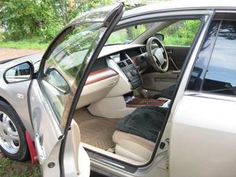 2003 Nissan Teana Pictures