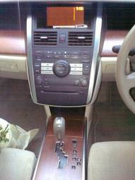 2003 Nissan Teana Photos