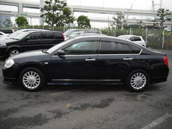2003 Nissan Teana Photos