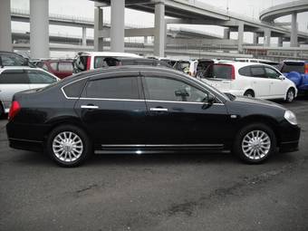 2003 Nissan Teana Pictures