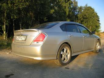 2003 Nissan Teana Pictures