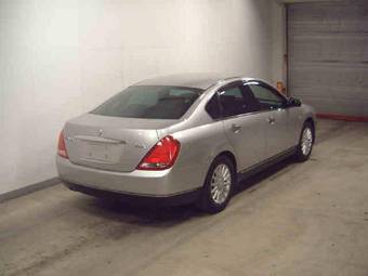2003 Nissan Teana Pictures