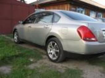 2003 Nissan Teana Pictures