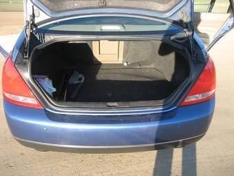 2003 Nissan Teana Photos