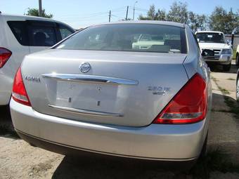 2003 Nissan Teana Pictures