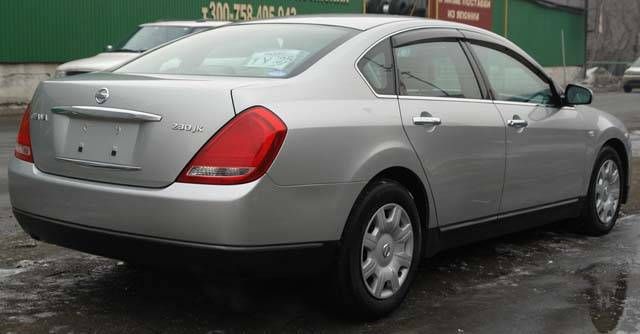 2004 Nissan Teana