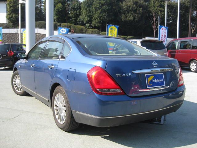 2004 Nissan Teana