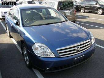 2004 Nissan Teana Pics