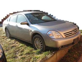 2004 Nissan Teana Photos