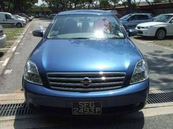 2004 Nissan Teana Pictures