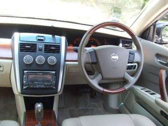 2004 Nissan Teana Photos