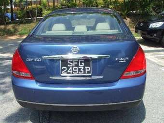 2004 Nissan Teana Images