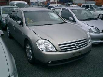 2004 Nissan Teana Images