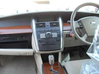 2004 Nissan Teana Pictures
