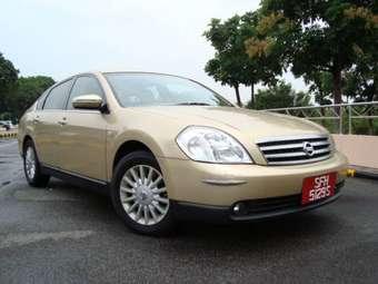 2004 Nissan Teana Pictures