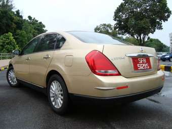 2004 Nissan Teana Photos