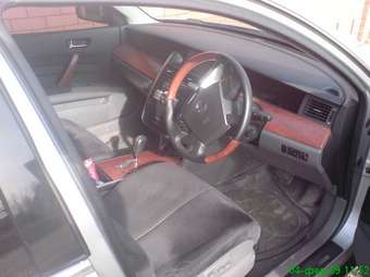 2004 Nissan Teana Pics