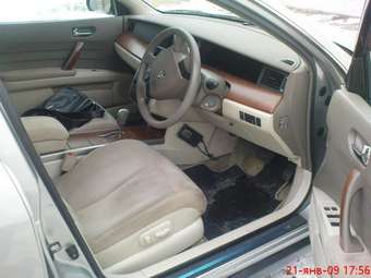 2004 Nissan Teana Pictures