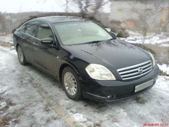 2004 Nissan Teana Pictures