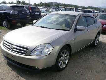 2004 Nissan Teana Pictures